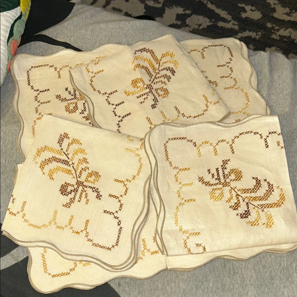 Vintage Embroidered linen table napkins